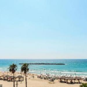 Luxury Apts 5-min Walk to Gordon Beach by Sea N' Rent Tel Aviv 