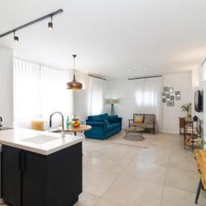 Rabin Square by TLV2RENT 