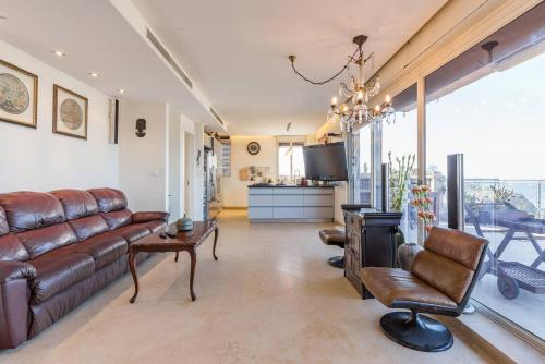 Family Penthouse sea front  3 bedrooms - main image