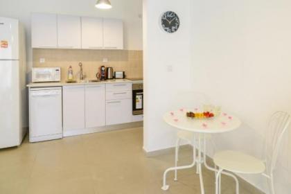 Quiet Hideaway & Terrace near Beach by FeelHome - image 14