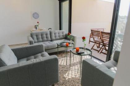 Luxury 3BR apartment with balcony & parking North Yaffa - image 13