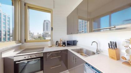 Tranquil 2BR In Ben Yehuda 13 By HolyGuest - image 14
