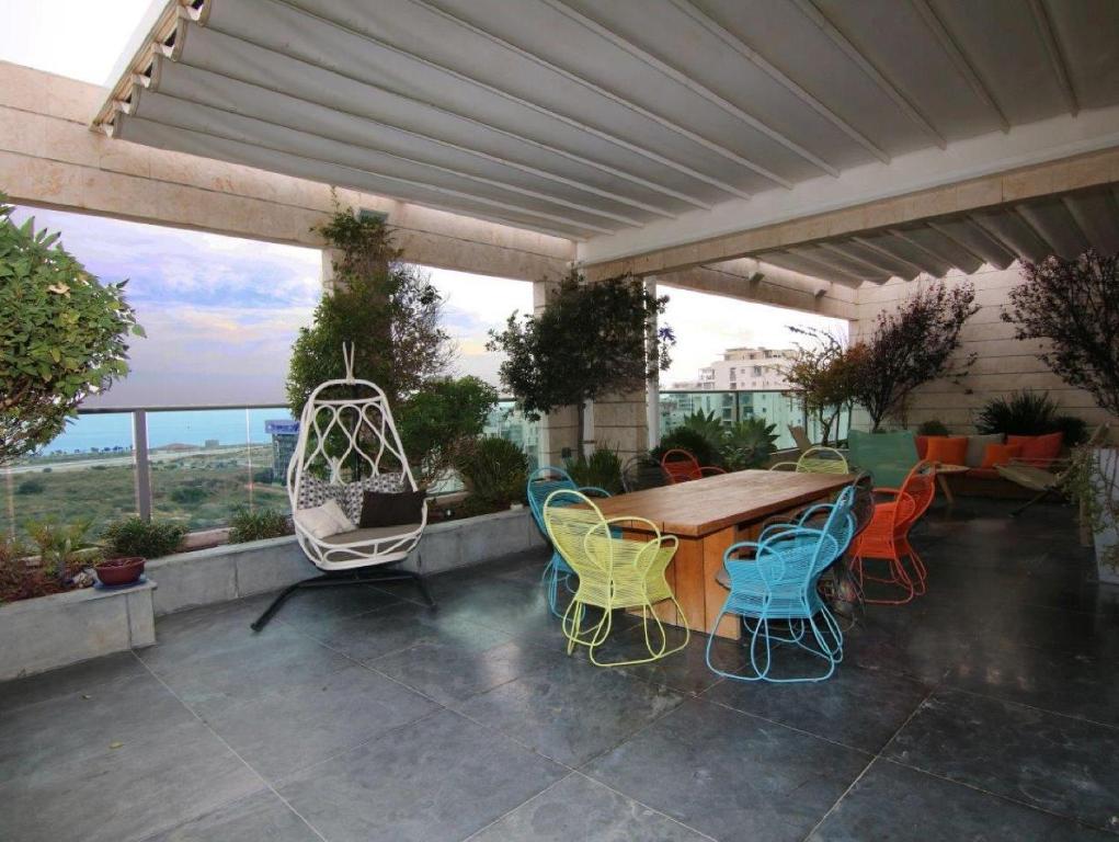 Luxurious Sea View Penthouse - Ramat Aviv Ahadasha - image 3
