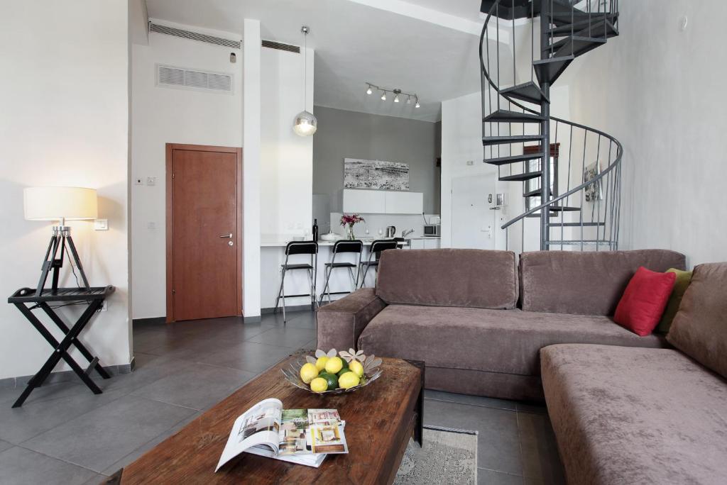 Duplex Penthouse At Olei Zion Street By Holiday-Rentals - main image