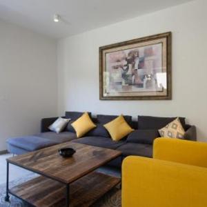 Sunny Luxury Apartments 