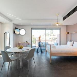 KEDEM - By Beach Apartments TLV