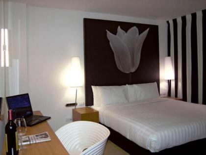 Savoy Sea Side Hotel - image 13