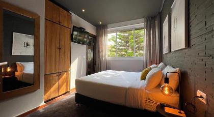 Beer Garden Hotel - image 30