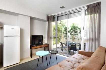 Sea Land Suites - image 16