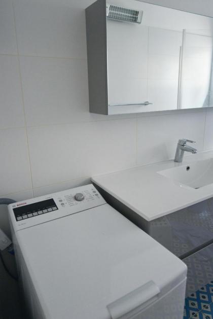 Ziv Apartments - Malkei Israel 6 A - image 24