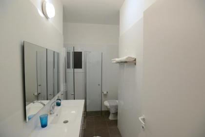 Arlozorov Bat Yam Beach - image 28