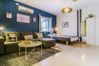 Beta Studios ApartHotel - image 4
