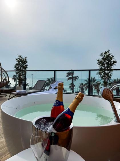 Share Suites Hotel Bat-Yam 