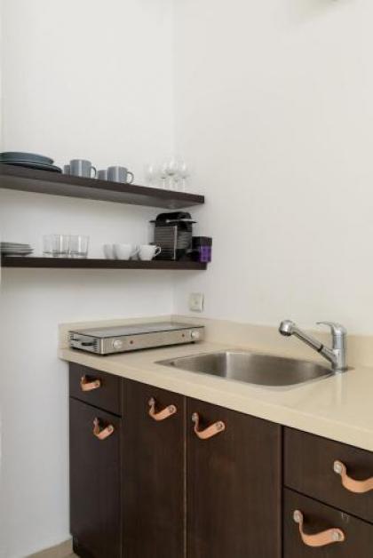 Sea View Designed Studio Apartment in Front of Hilton TLV - image 16