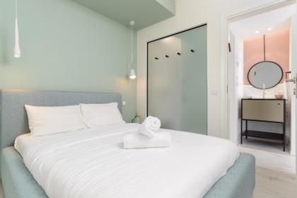 6 Tankhum - By Beach Apartments TLV - image 9