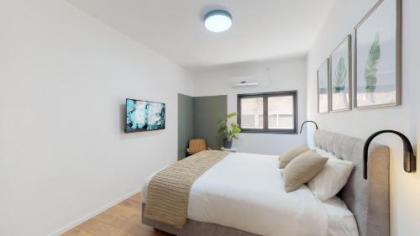 Perfect 4BR in Frishman by HolyGuest - image 18
