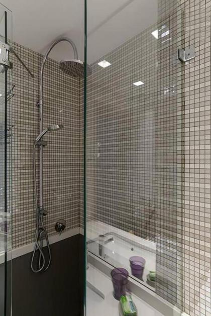 Italian design apartment in Rotchild /habima - image 27