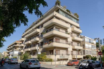 Italian design apartment in Rotchild /habima - image 29