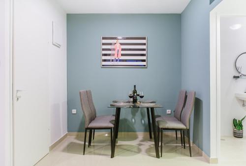 Carmel Market Apartments - image 6