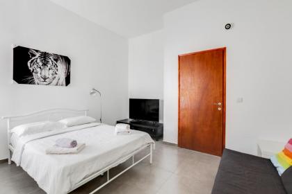 Nice apartments on Ben Yehuda str - image 29