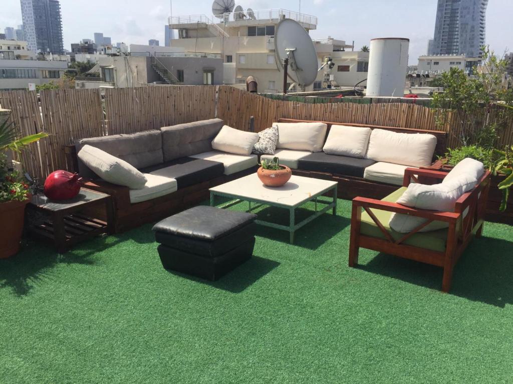 All in 3 minutes Apartment (by The Beach) - main image