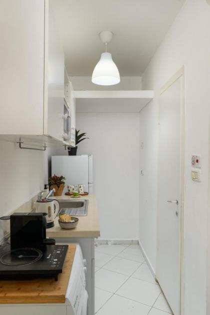 Sea View 2 bedroom apartment with Bomb Shelter - image 21