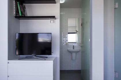 BnBIsrael apartments - Melchett Plume - image 25