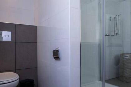 Simple 2BR in Sderot Chen 1 by HolyGuest - image 22