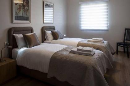 Simple 2BR in Sderot Chen 1 by HolyGuest - image 24
