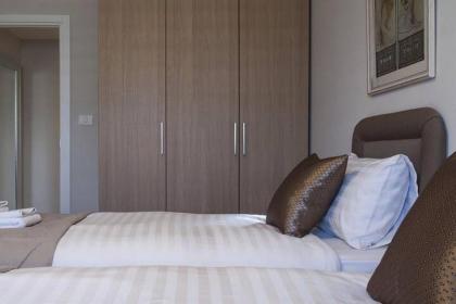 Simple 2BR in Sderot Chen 1 by HolyGuest - image 26