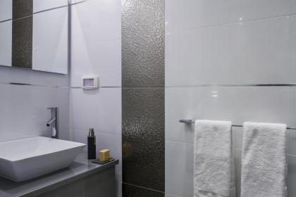 Brilliant 3BR in Shalom Aleichem 27 by HolyGuest - image 24