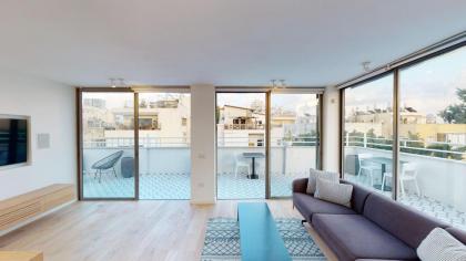 Authentic 3BR Penthouse in Ben Gurion by HolyGuest - image 24