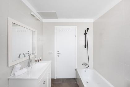 Skylight 3BR in Bograshov by HolyGuest - image 22