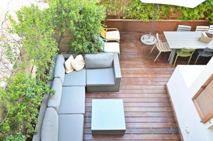 Sam's Journey 4BR Garden by HolyGuest - image 26