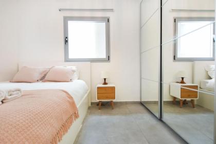 Modern 3-BR near Beach Club by HolyGuest - image 21