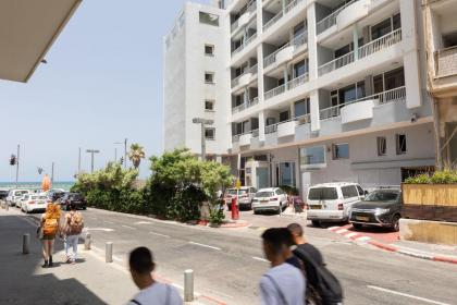 Beach Front Apartment with Amazing Panoramic Sea View Balcony by Sea N' Rent - image 27
