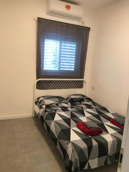 Isramax low-cost apartment near the sea. - image 22