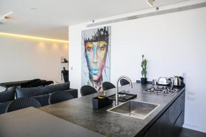 YalaRent Midtown towers TLV - image 25