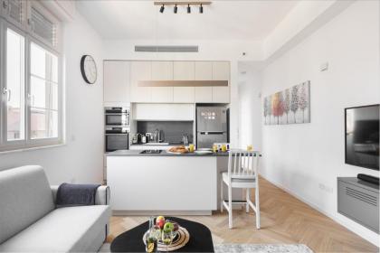 Charming 1BR Apt w Modern Fixtures in City Center by Sea N' Rent - image 23