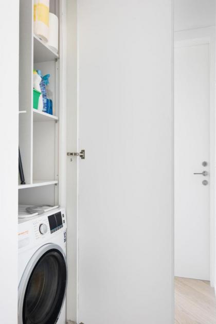 Charming 1BR Apt w Modern Fixtures in City Center by Sea N' Rent - image 27