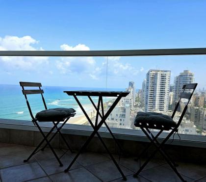 GO to apartments in Leonardo - image 21