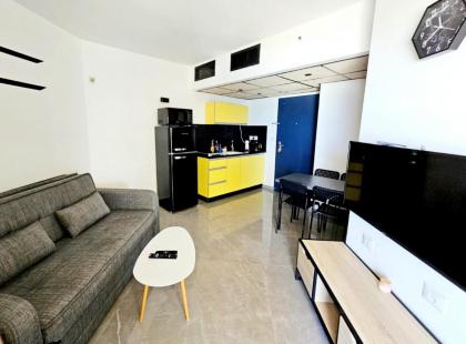 GO to apartments in Leonardo - image 25