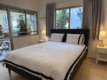 Roza Apartment - image 21