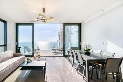 Luxury Beach 3BR by Airsuite - image 22