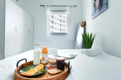 Spacious 3BR Duplex w Balcony in City Center by Sea N' Rent - image 29