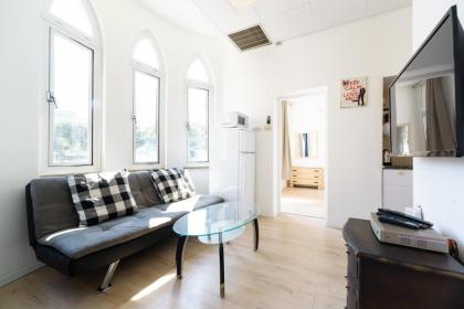 Tel Aviving - Apartments by the beach Tel Aviv 