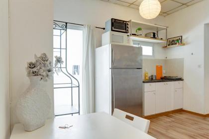 Tel Aviving - Apartments by the beach - image 29
