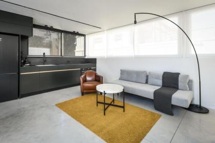 Modern Studio Apt w Balcony in Heart of Tel Aviv by Sea N' Rent - image 21