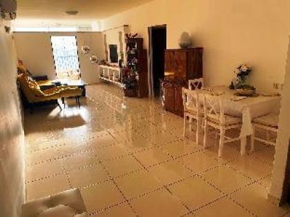 Luxury White Rose Apartment w balcony near the Sea