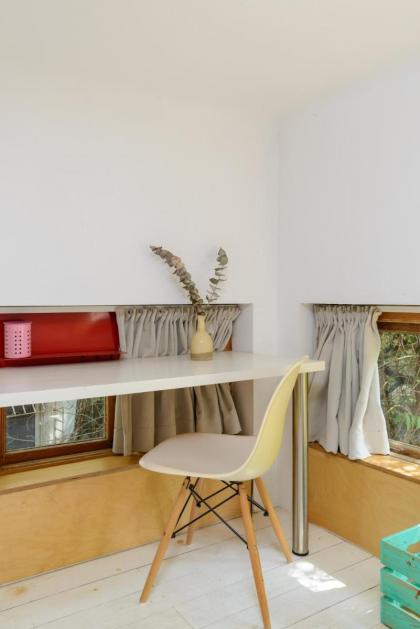 Fantastic apt in TLV center steps from the beach - image 22